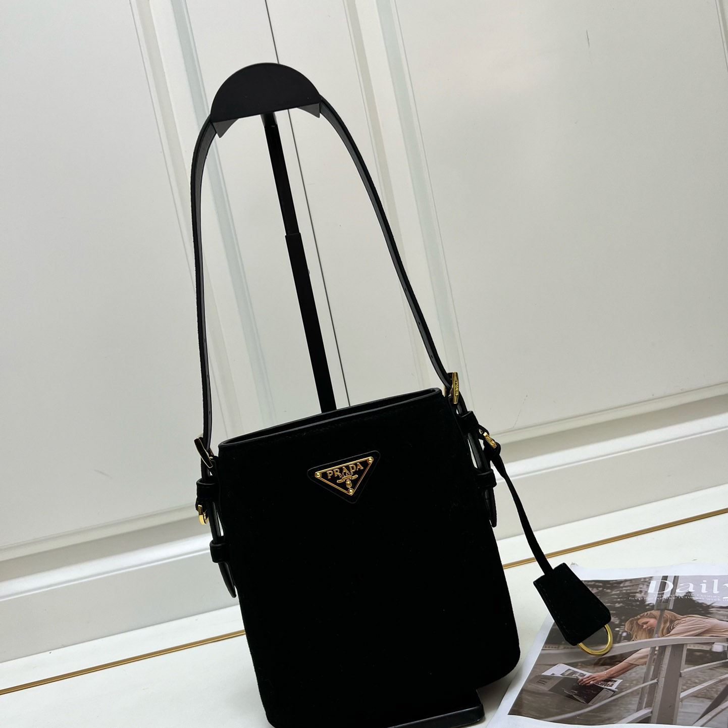 Pra*a shopping bags